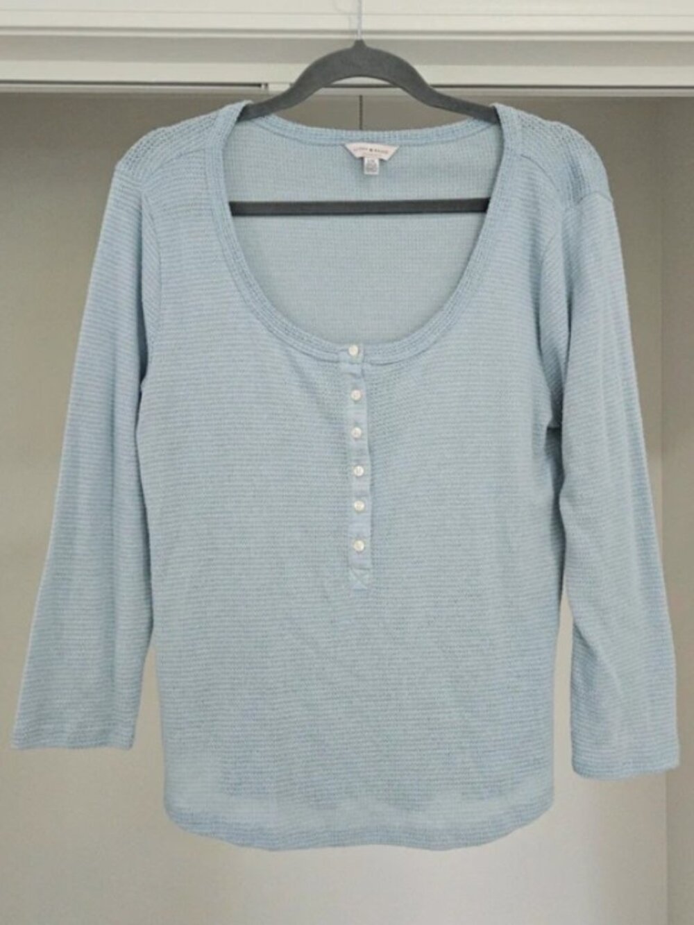Lucky brand waffle knit pastel light blue long sleeve henley tee shirt top large